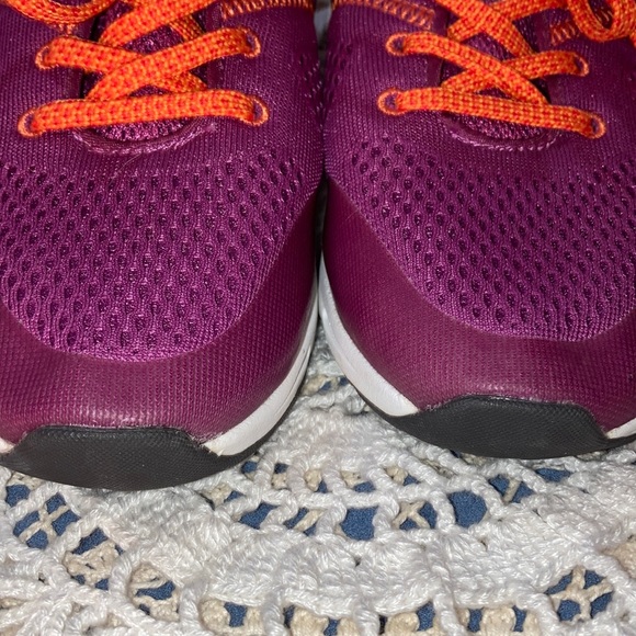 🐞Vionic Sneakers - Picture 3 of 13